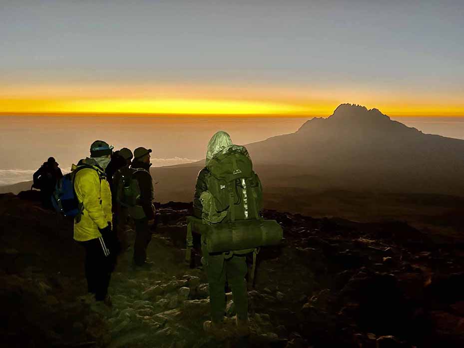 uhuru peak start