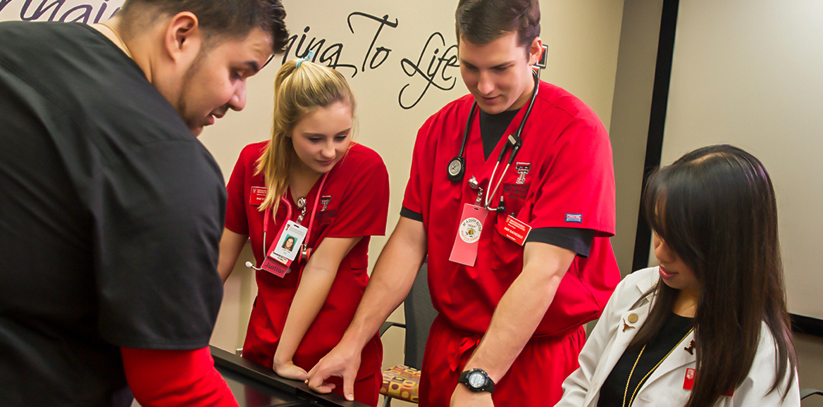 students in the sim lab