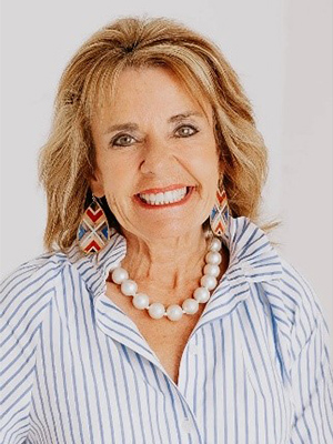 Debbie Callandar headshot