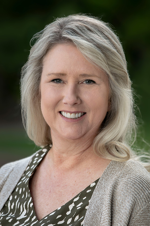 Headshot for Meg Wagner