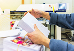 Bundling mail pieces for delivery to USPS.