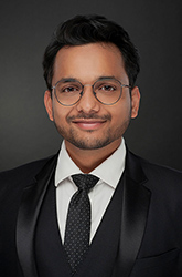 Akshat Sahai headshot