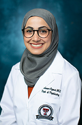 Mahnoor Azmat headshot