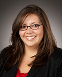 Elisa Perez headshot